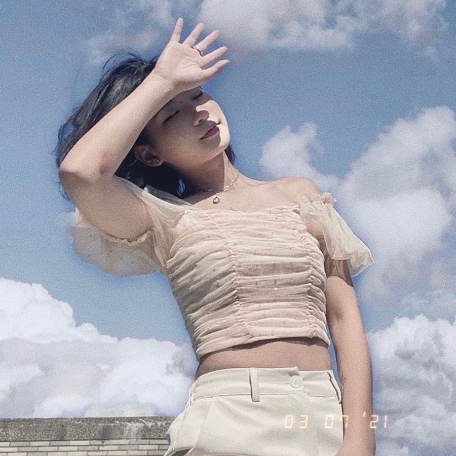 H&M 粉紗泡泡袖上衣(可拉一字領)-1