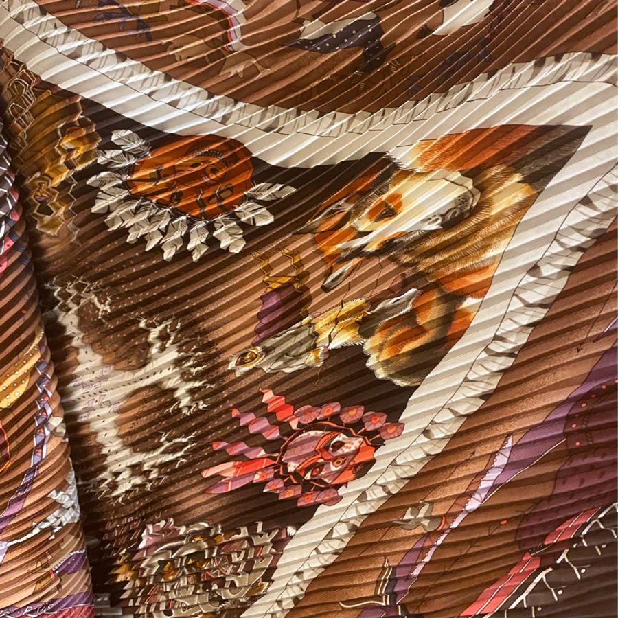 Hermes極美罕見皺褶絲巾-3