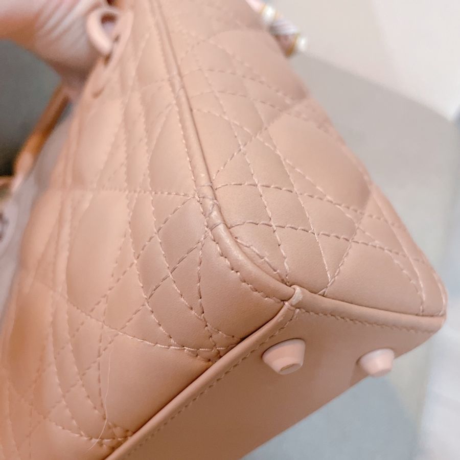 DIOR經典款黛妃包迷你 LADY DIOR 手袋胭脂色超啞光 Cannage 藤格紋圖案小牛皮-5