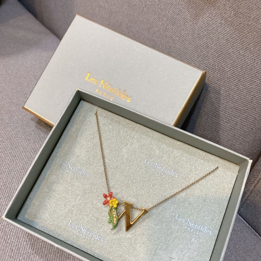 法國品牌Les Nereides花樣碗豆W英文字母項鍊-0