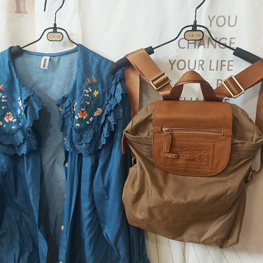 日系刺繡全新荷葉牛仔外套,不撞款原價2080-0
