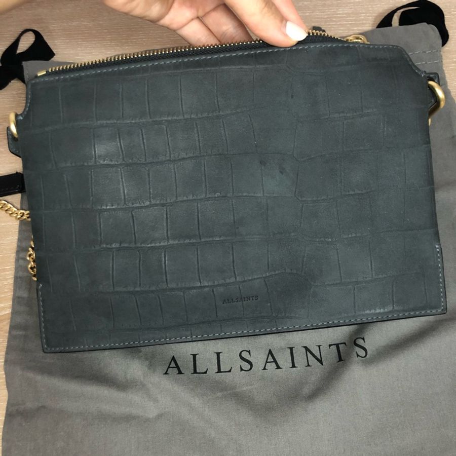 ALLSAINTS 鱷魚壓紋絨面牛皮金屬拉鍊側肩包-2