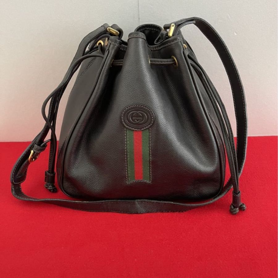 Gucci 黑色水桶包-0