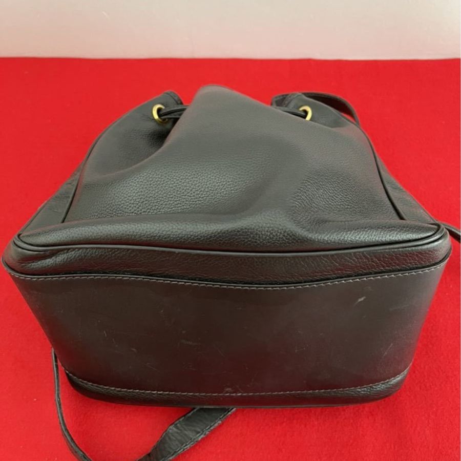 Gucci 黑色水桶包-2