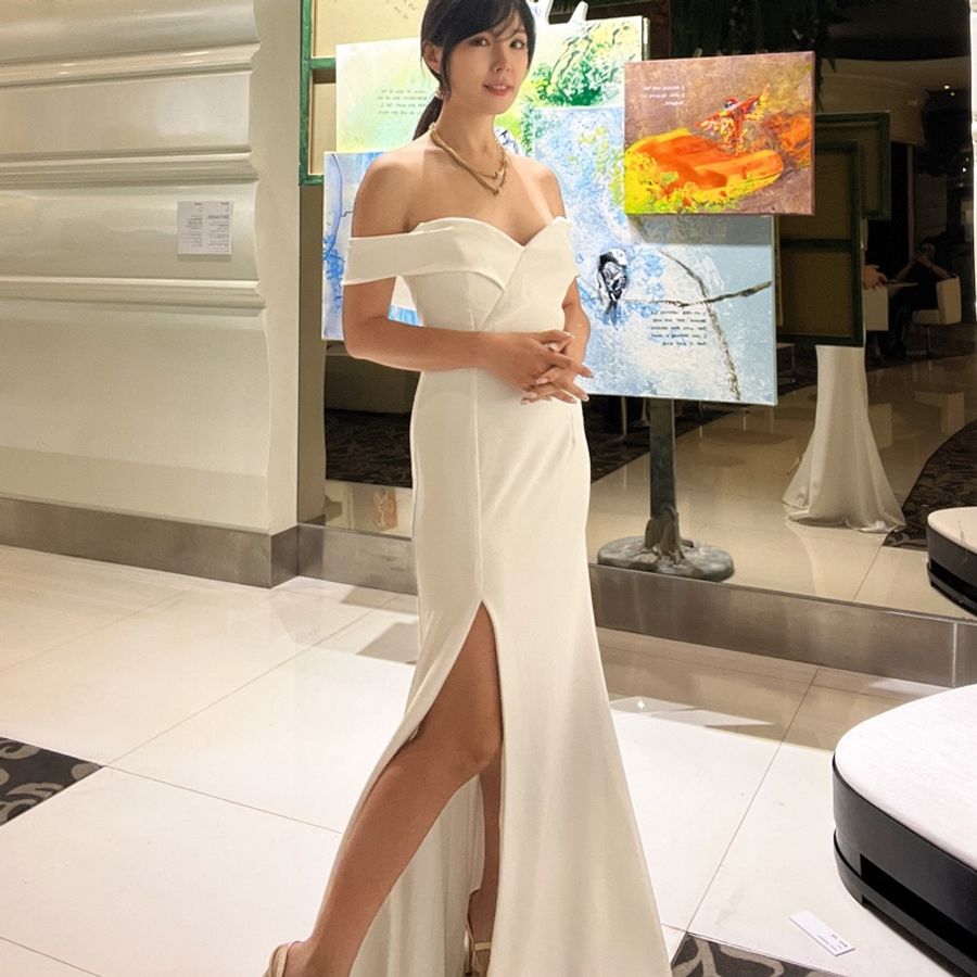 美國設計師品牌lulus 露香肩開衩長禮服-1