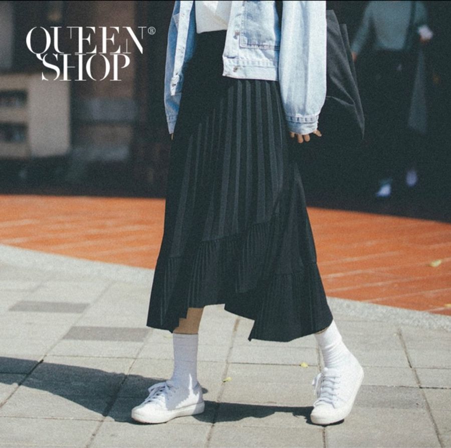 Queenshop-黑色百褶裙-1