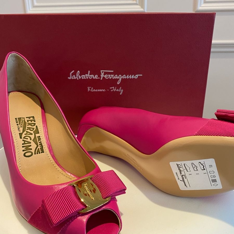Salvatore Ferragamo 露指蝴蝶結跟鞋-2