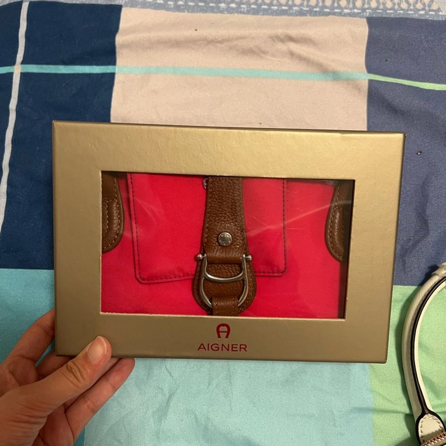 AIGNER 素色尼龍購物包包 紅色-0