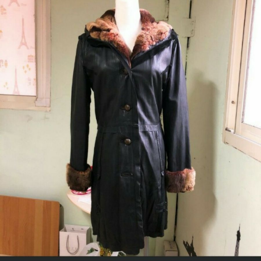 真皮小羊皮長版連帽外套降價款-0
