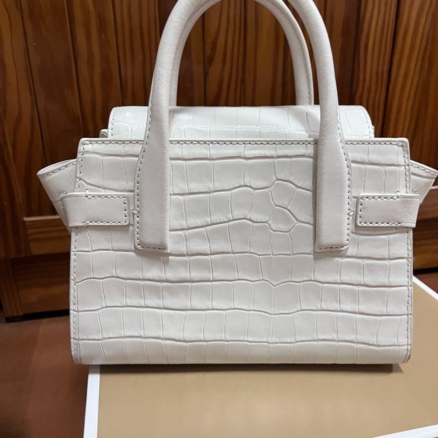 Michael Kors 白色壓鱷魚紋小包(可手提、附背帶)-3