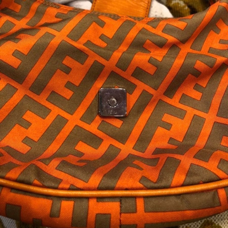 Fendi 尼龍腋下包-4