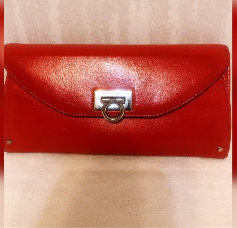 Salvatore Ferragamo 經典gancini長夾 紅色-0