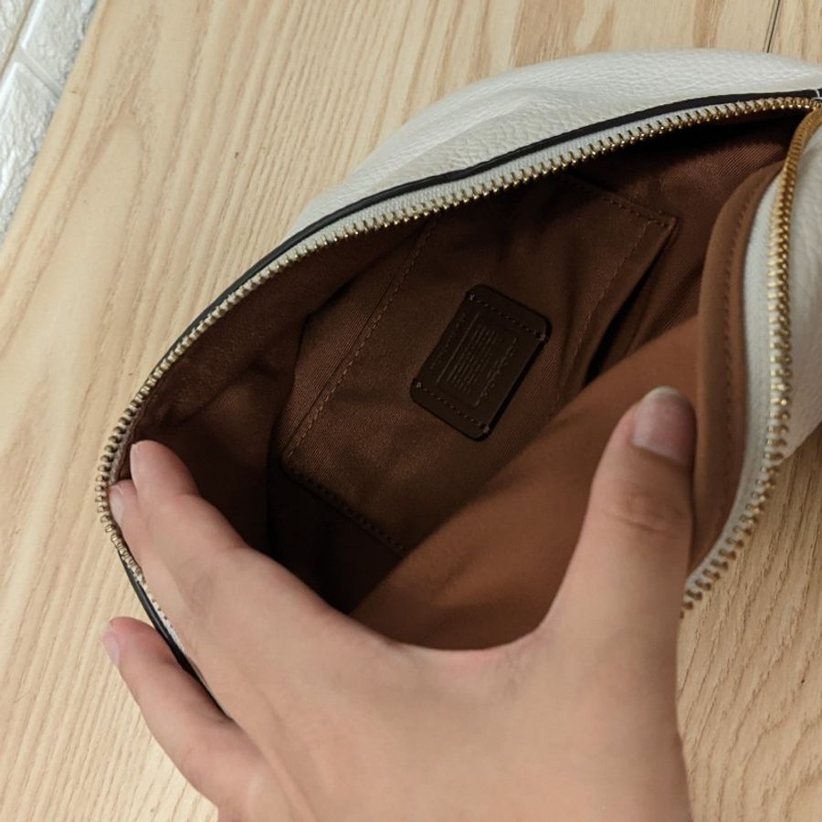 Coach 女版 腰包 可斜揹胸前 奶油白色 荔枝紋-2