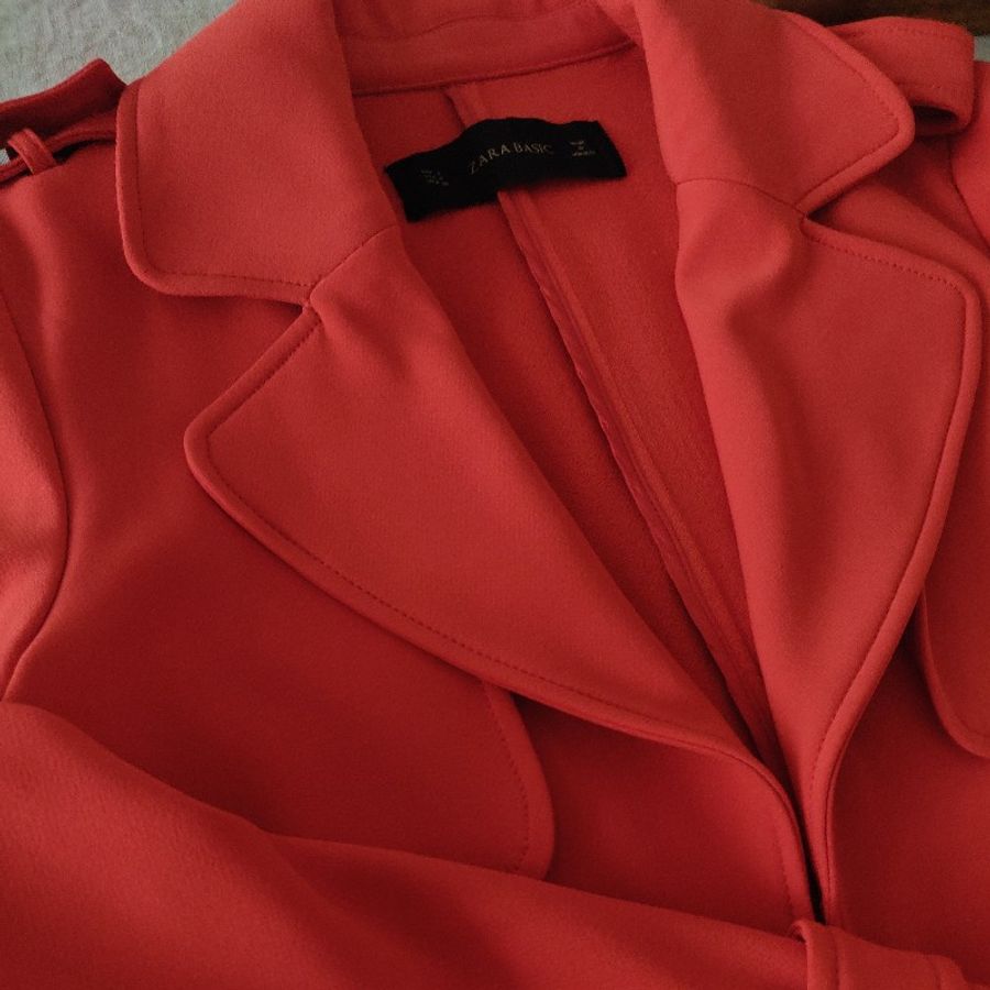 ZARA Basic 亮蕃茄紅短版外套-4