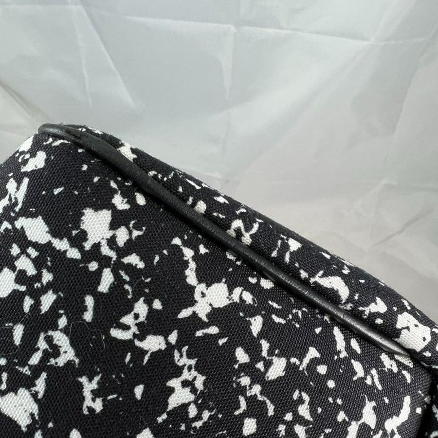 【YSL】雪花紋後背包-8
