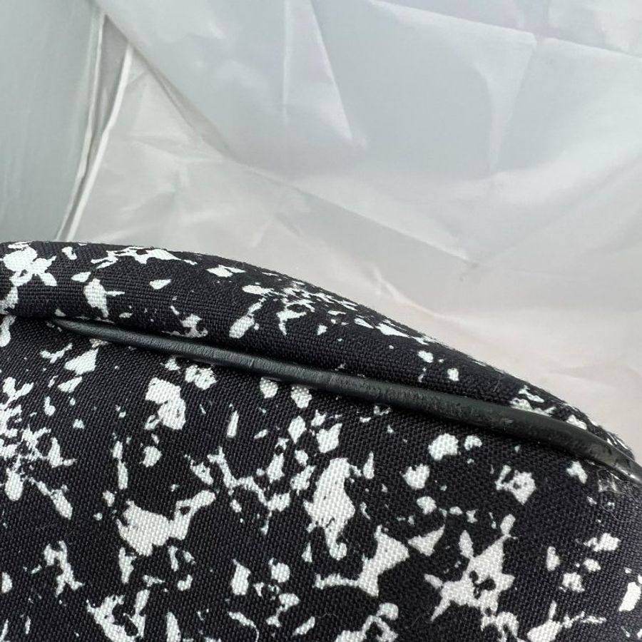 【YSL】雪花紋後背包-9