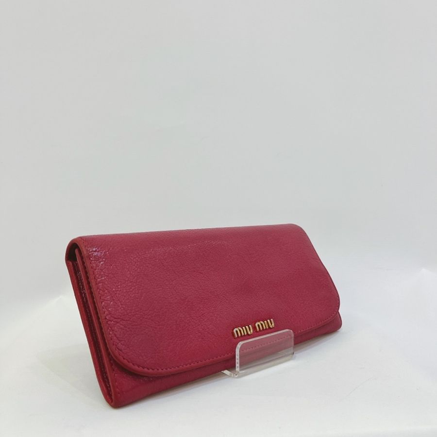 〈MIUMIU 〉立體金LOGO桃紅釦式皮夾-2