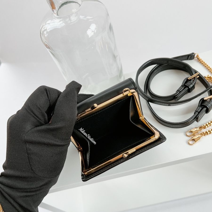 〈YSL〉黑金LOGO鏈帶可拆短夾腰包三用-4