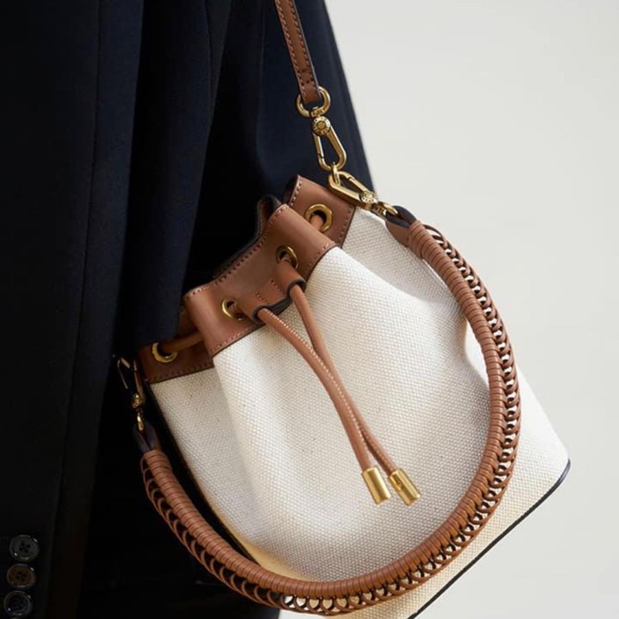 charles & keith 編織提把水桶包-0