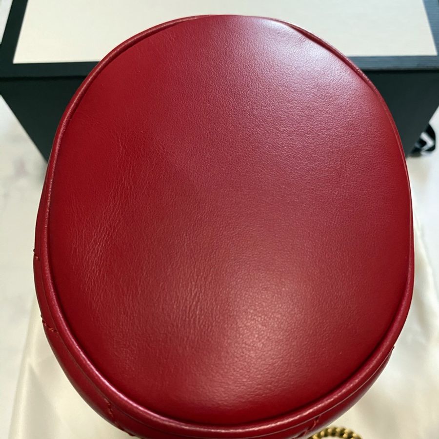【GUCCI】經典GG Marmont 系列 小牛皮 迷你水桶包-2