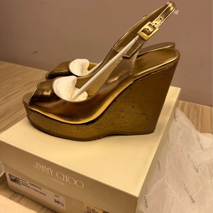 全新Jimmy Choo 金色楔型鞋-1