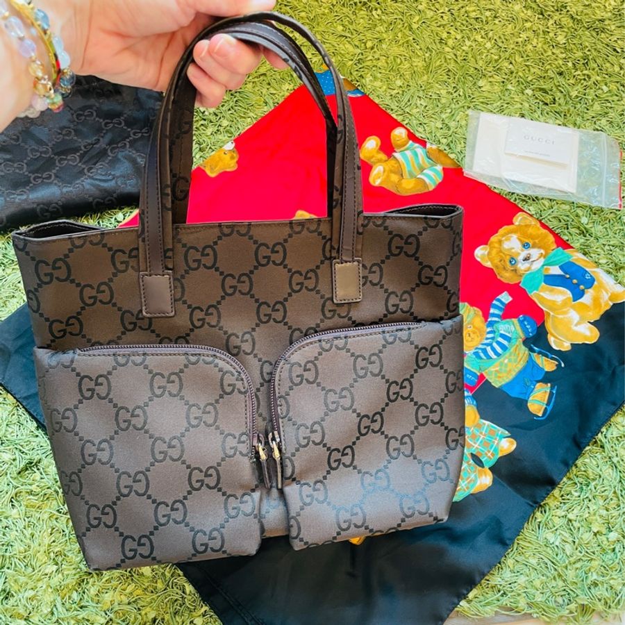二手正品近全新Gucci 緹花托特包/手提包+🎁贈小熊絲巾(近全新/防潑水材質/滾皮邊)看圖看內文-2