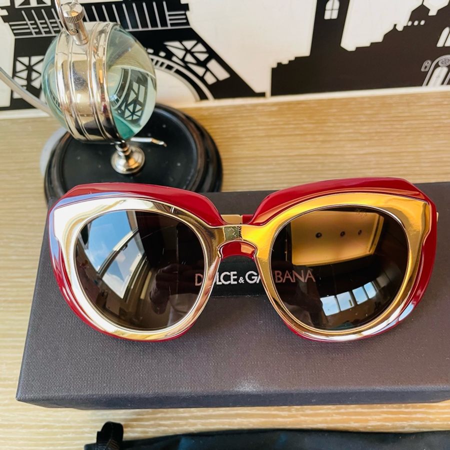 二手正品DOLCE & GABBANA 貓眼墨鏡(全配如圖、有試戴圖)看內文圖片-8