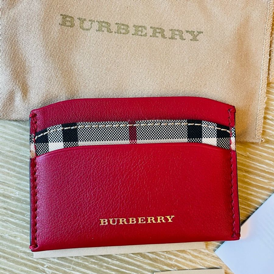 二手正品Burberry 紅色格紋小牛皮卡夾(附購卡/品牌卡/防塵套)看圖看內文-1