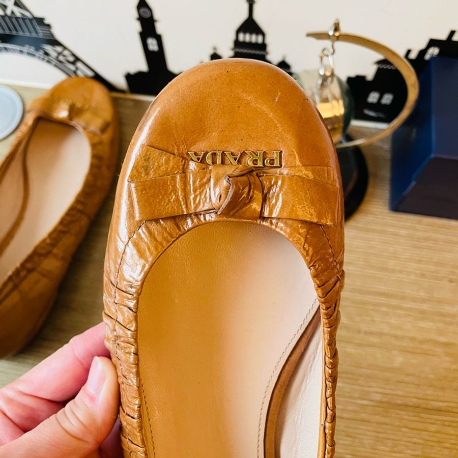 二手正品PRADA 金棕色平底娃娃鞋（37號附LV防塵套）-1