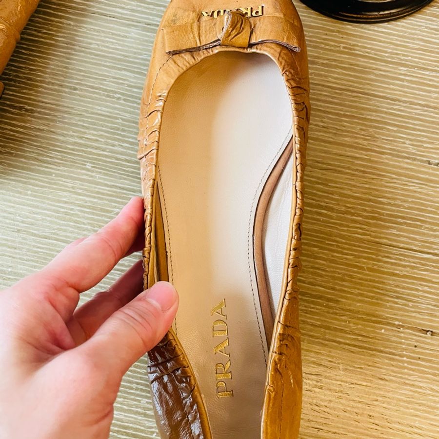 二手正品PRADA 金棕色平底娃娃鞋（37號附LV防塵套）-2