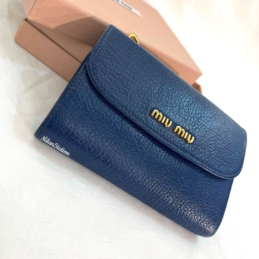 〈 MIUMIU〉寶藍色金字logo拉鍊中夾-2