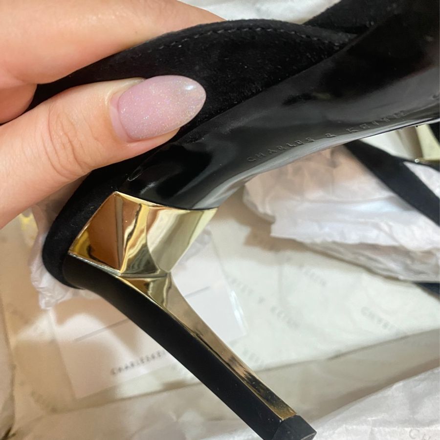 39號CHARLES & KEITH小ck 尖頭蛇紋露跟鞋-3