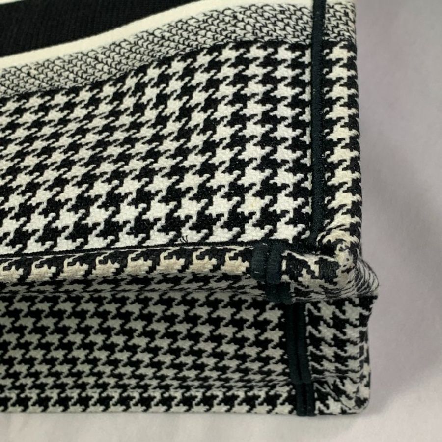 【Dior】黑色大型千鳥格紋刺繡 中碼DIOR BOOK TOTE-9