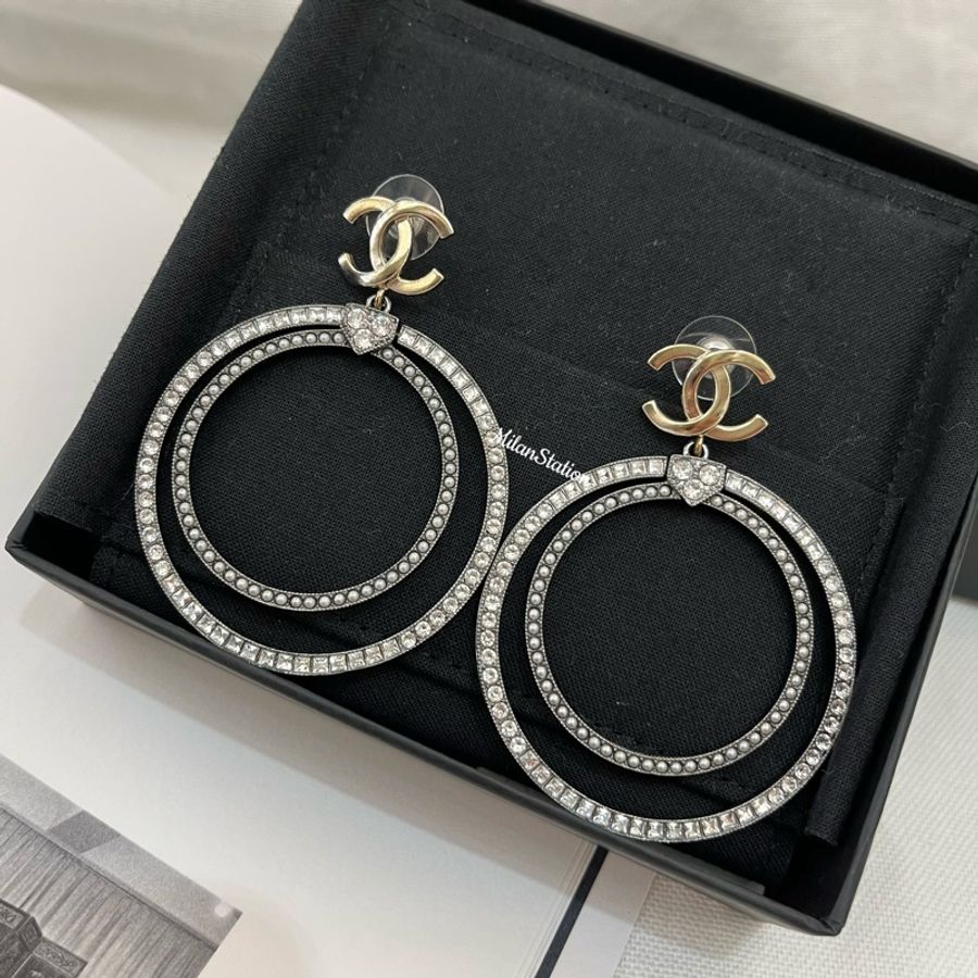 〈 CHANEL〉雙圈logo吊墜耳環-1