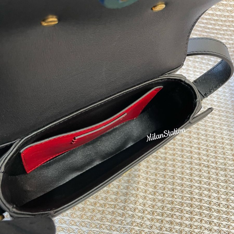〈 VALENTINO〉garavani 黑色小牛皮金字logo肩背包-4