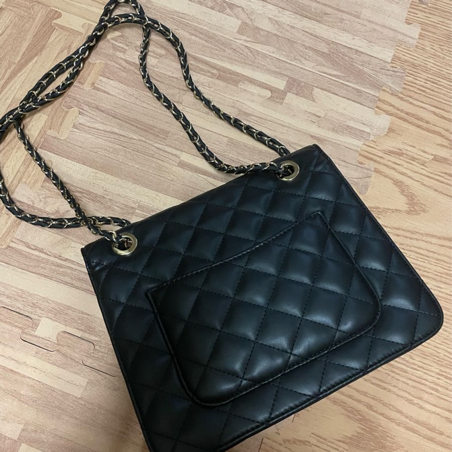 charles & keith 小香風晚宴包-1