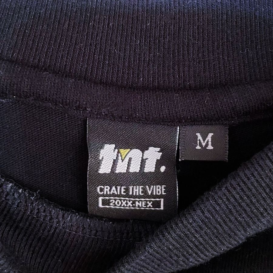 極新可議🌶黃色炸藥tnt經典刺繡短版短袖上衣M 2020SS the next tribe街舞品牌 美式穿搭 刺繡logo 甜酷 絕版-2
