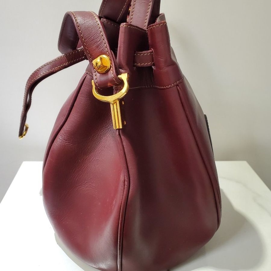 🎀👜曼蒂二手精品👜🎀 Cartier 卡地亞波爾多紅抽繩小號mini水桶包-2