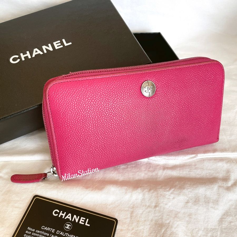 〈 CHANEL〉桃紅粒紋牛皮拉鍊長夾-0