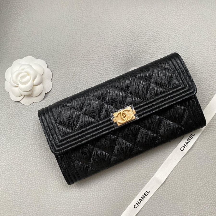 Chanel boy長夾 黑色金釦-0