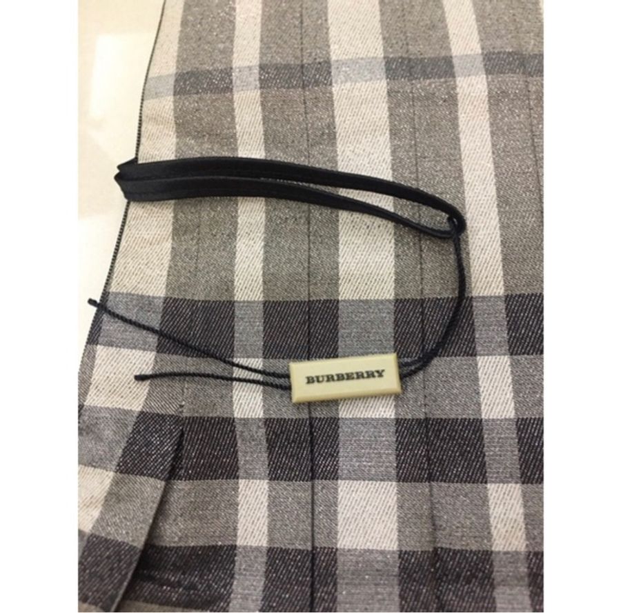 二手名牌服裝 英國 BURBERRY 英倫經典短裙-2