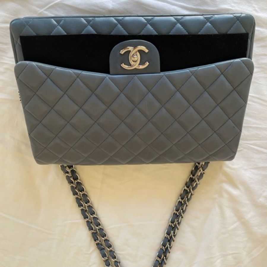 Chanel Jumbo 藍色大型羊皮C扣經典口蓋包-2