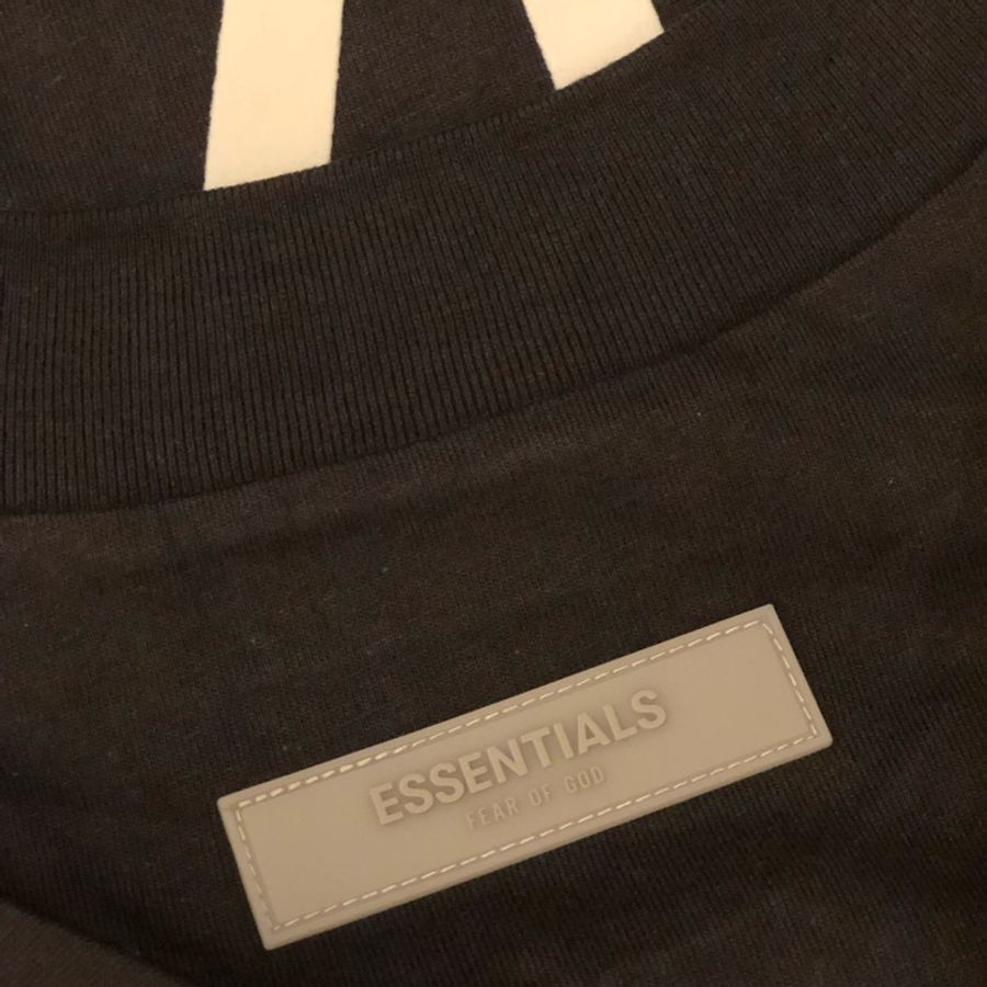 Essentials 1977 短T 正品-1