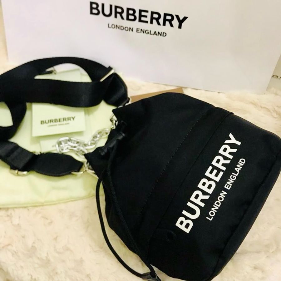 二手正品~近全新Burberry字母經典帆布/水桶包/可三背/稀缺實用款/全配(看圖看內文)誠可小議-11