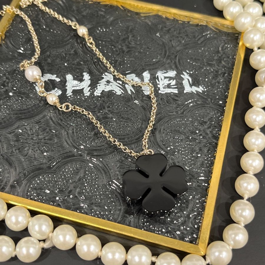 CHANEL 香奈兒 四葉草滿鑽LOGO 造型項鍊/長鍊/飾品-2