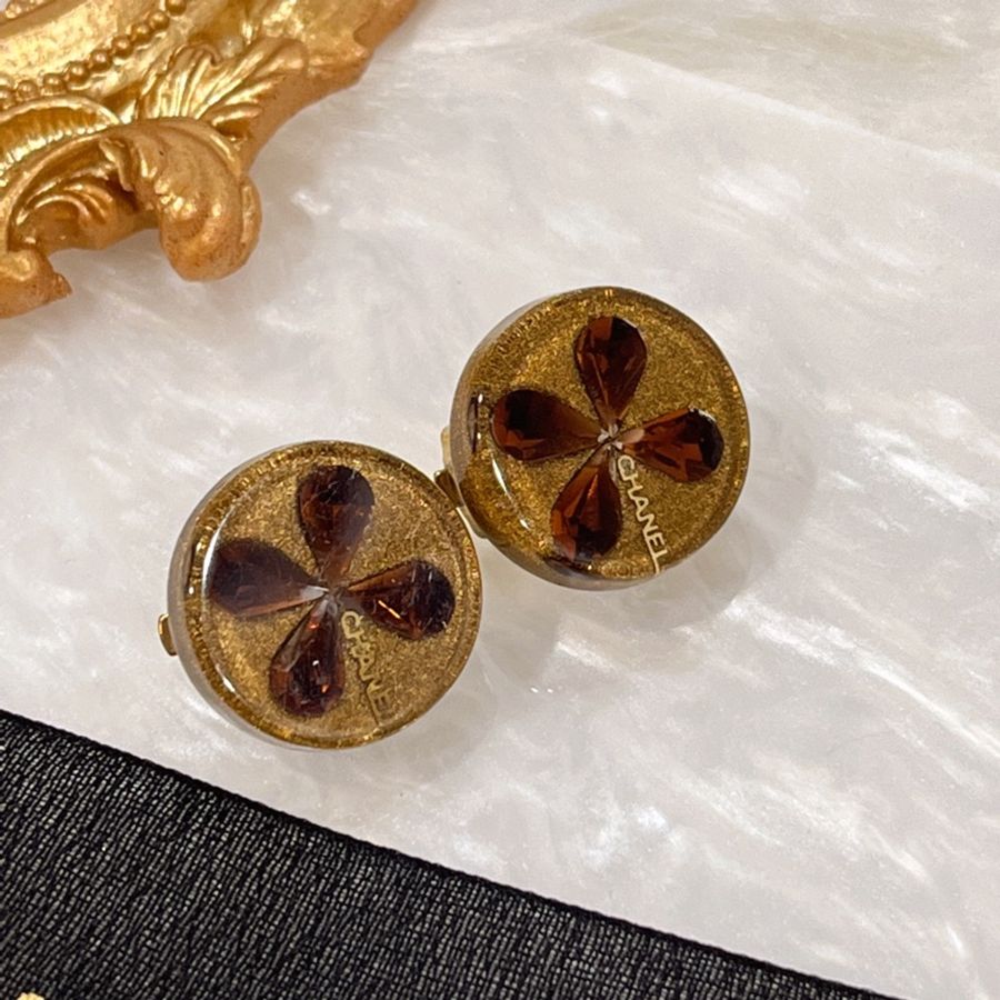 CHAENL 香奈兒VINTAGE 圓形紅綜水晶 壓克力幸運草 造型耳環/耳夾/飾品-1