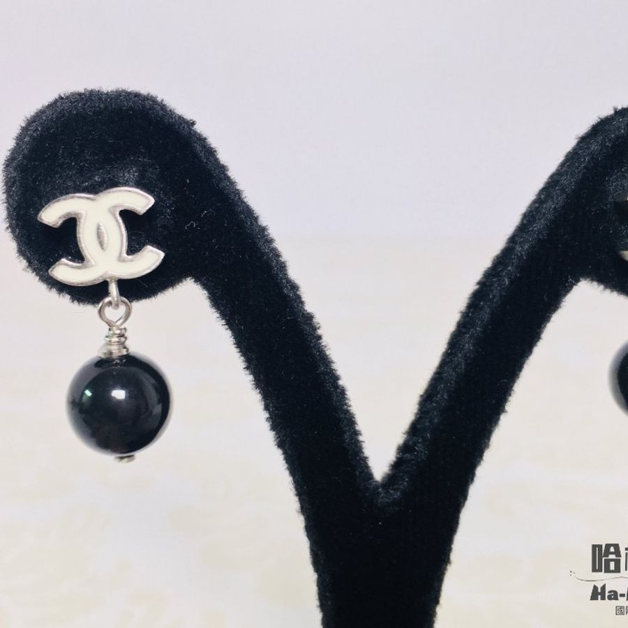 CHANEL香奈兒 銀色 雙C LOGO 吊黑珠 耳環/耳針/飾品-4