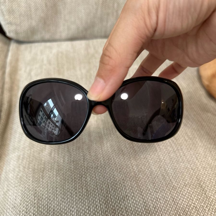五千以下買到香奈兒 真香👍保證真品 已絕版 全黑 Chanel 黑色山茶花 太陽眼鏡-7