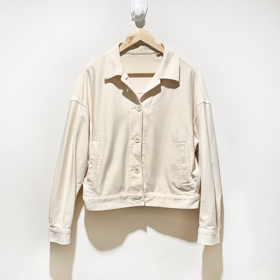 UNIQLO 休閒寬版外套 米白色 斜紋落肩短版外套 長袖 厚薄適中【壽司羊羊】二手衣-3