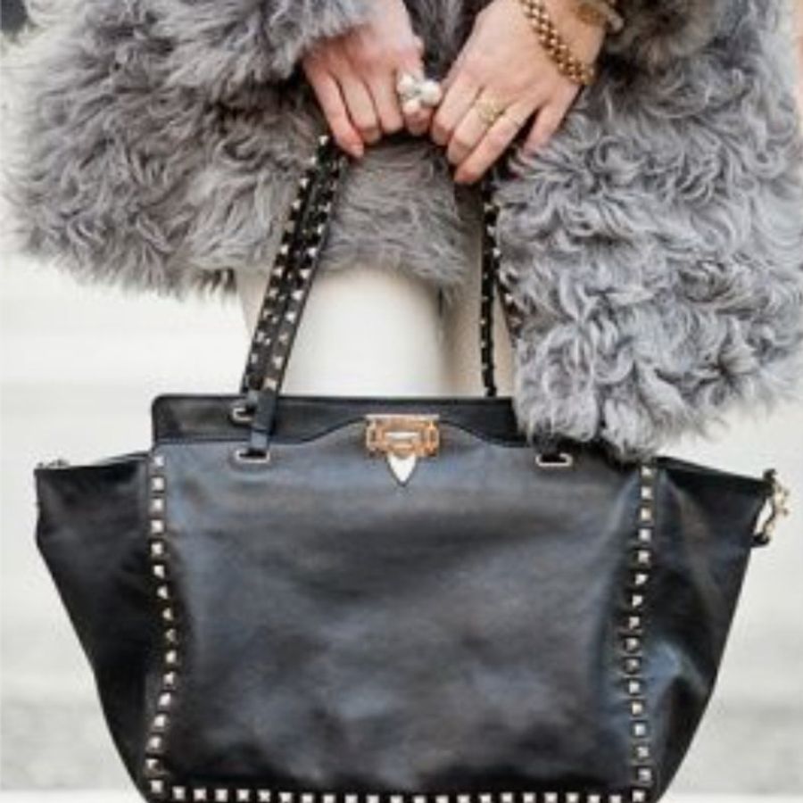 Valentino Garavani Rockstud 2way Bag 黑色馬毛鉚釘肩背斜背包-11